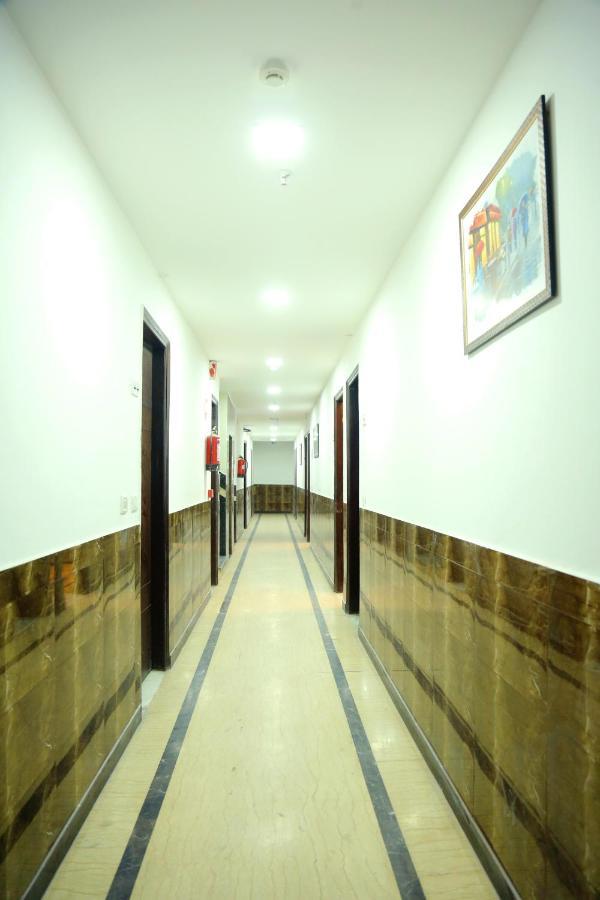 Aerocity Hotel Jindal Palace Delhi- A Well Hygiene Property"All Staff Vaccinated " Neu-Delhi Exterior foto