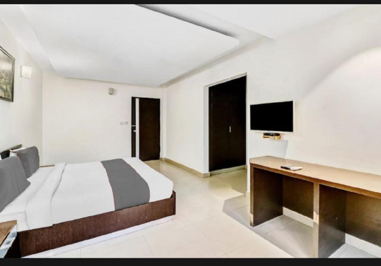 Aerocity Hotel Jindal Palace Delhi- A Well Hygiene Property"All Staff Vaccinated " Neu-Delhi Exterior foto