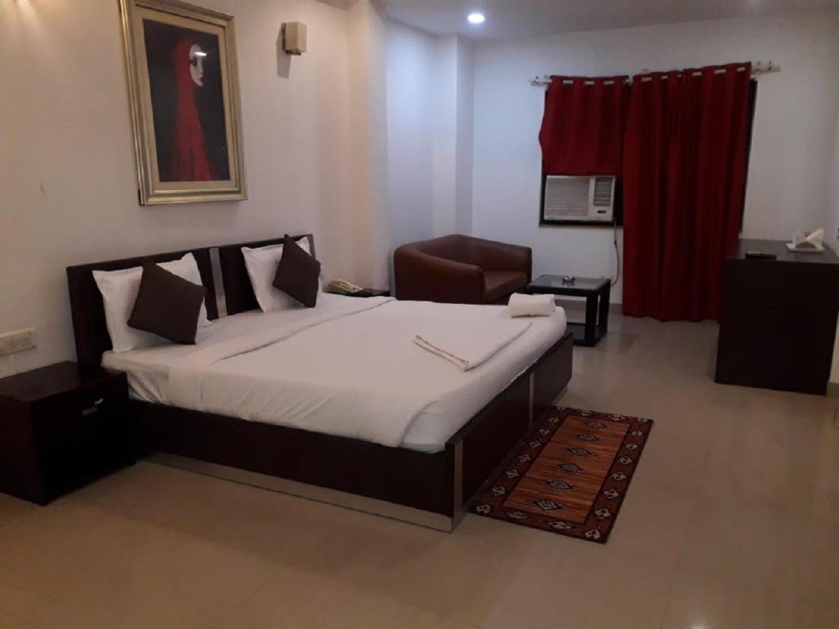 Aerocity Hotel Jindal Palace Delhi- A Well Hygiene Property"All Staff Vaccinated " Neu-Delhi Exterior foto